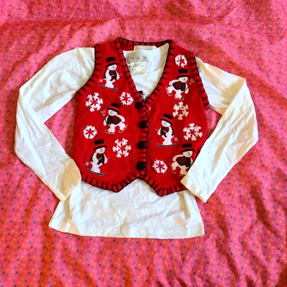 Mandal Bay Red Sweater Vest and T-Shirt Set Size 4/5 Great Condition